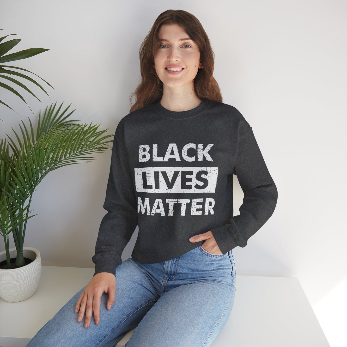 “Black Lives Matter” Unisex Sweatshirt