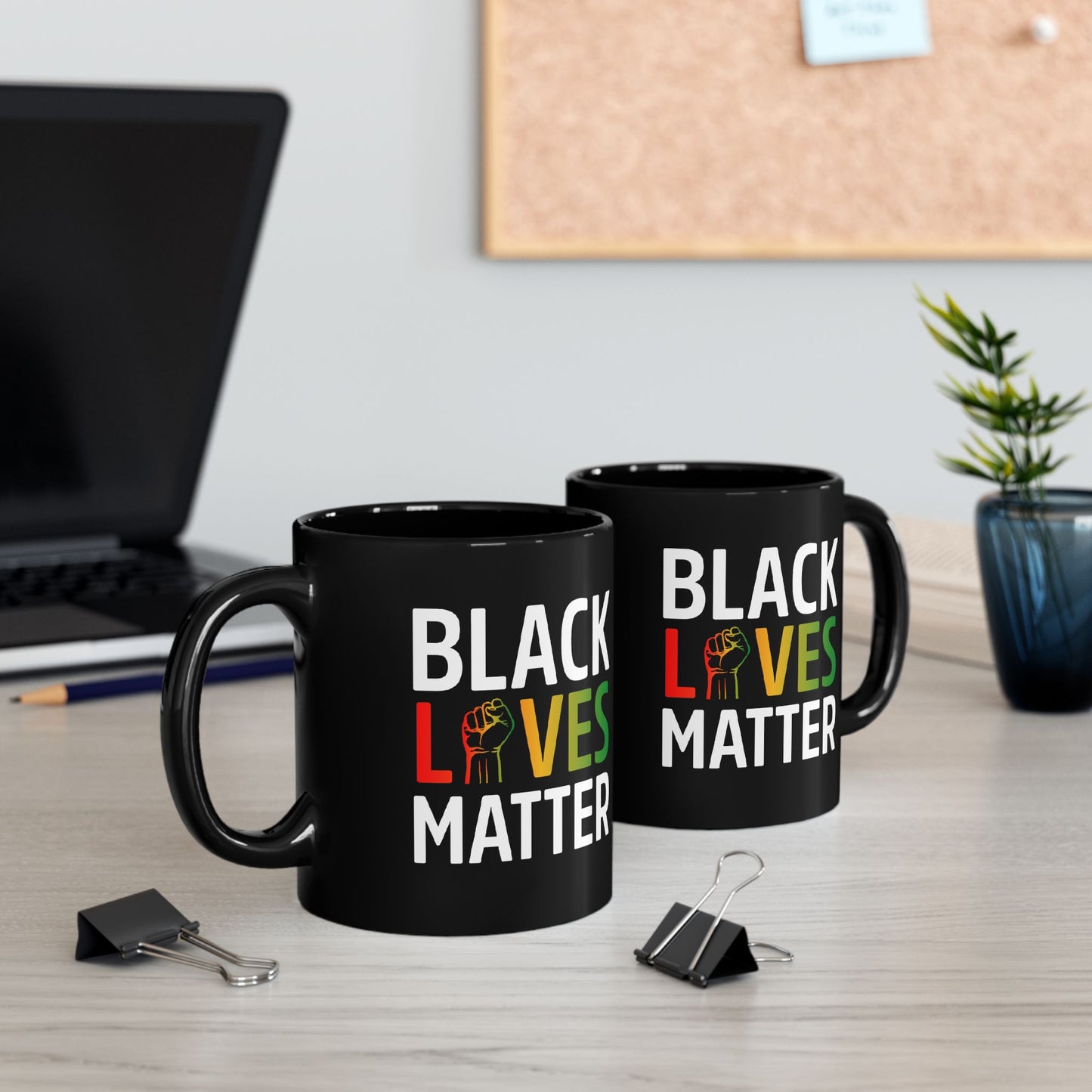 “Black Lives Matter – Unity Fist (Pan-Africa)” 11 oz. Mug