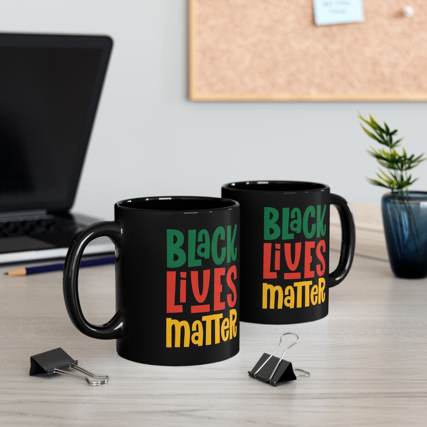 “Black Lives Matter – Solidarity (Pan-Africa 2)” 11 oz. Mug